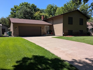 220 E Hamberg St, Litchfield, MN 55355