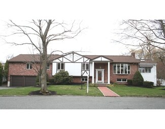4 Mclean Rd, Saugus, MA 01906
