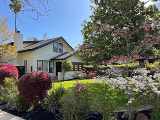692 Church St, Mountain View, CA 94041