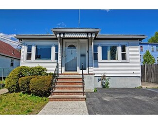 18 Trunfio Ln, Everett, MA 02149