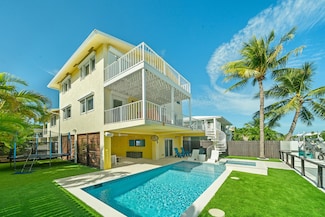 264 S Coconut Palm Blvd, Tavernier, FL 33070