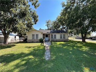1601 E Polk Ave, Victoria, TX 77901