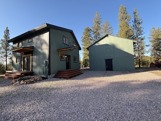33680 Garnet Ct, Bonner, MT 59823