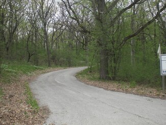 3860 Carlisle Dr, Crystal Lake, IL 60012