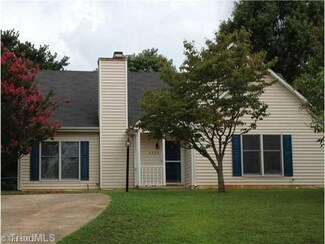 5533 Moravian Heights Ln, Clemmons, NC 27012
