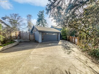 10211 SW 36th Ct, Portland, OR 97219