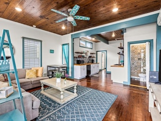 1309 Avenue M, Galveston, TX 77550