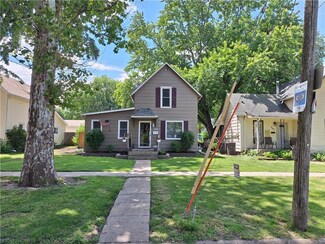 245 E Dunham Ave, Des Moines, IA 50315