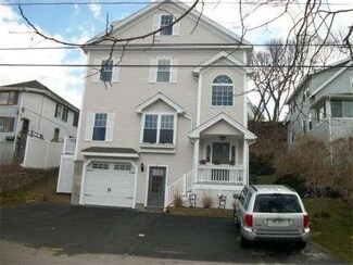 72 Mountford Rd, Hull, MA 02045