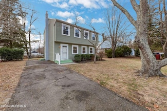14 Harley Blvd, Bayville, NJ 08721