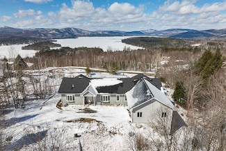 341 Wicom Rd, Bristol, NH 03222