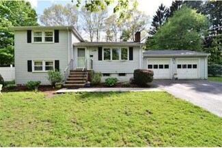 67 Selwyn Rd, Braintree, MA 02184