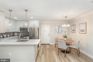 75 S Reynolds St Unit 411, Alexandria, VA 22304