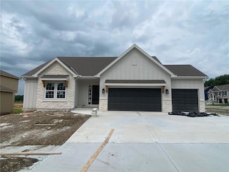 1102 Noah's Ln, Kearney, MO 64060