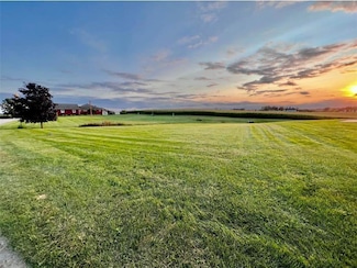 237 S Robert St, Mabel, MN 55954