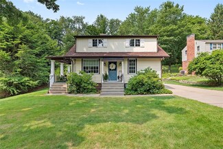 9735 Mccutcheon Ave, Pittsburgh, PA 15237