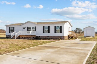 73 Stardust Ln, Selma, NC 27576