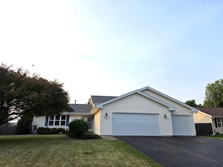 631 Angelica Ln, Roscoe, IL 61073
