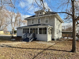 280 N Oak St, Vesta, MN 56292
