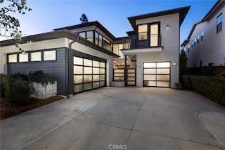 1658 Murano Place, Costa Mesa, CA 92626
