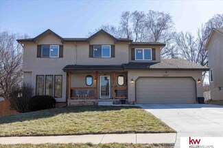 15007 Willow Creek Dr, Omaha, NE 68138