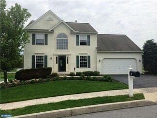 1 Lenape Dr, Morgantown, PA 19543