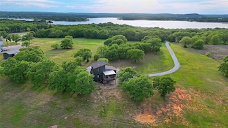 2098 Country Club Rd, Bowie, TX 76230