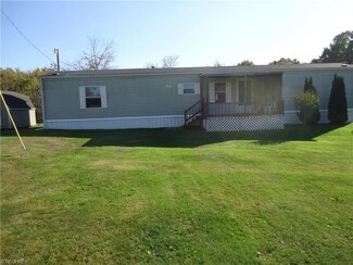15949 Portie Flamingo Rd SE, Corning, OH 43730