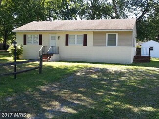 5909 Rockhold Dr, Deale, MD 20751