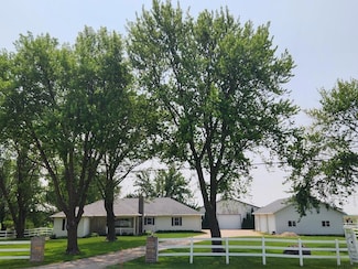 3511 19th St SW, Mason City, IA 50401