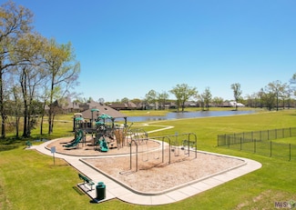 79 Rue Lierre St, Zachary, LA 70791