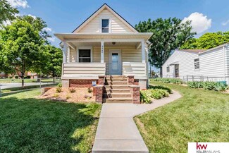 3948 Arbor St, Omaha, NE 68105