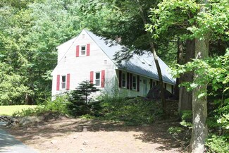 90 Old Mill Pond Rd, Henniker, NH 03242
