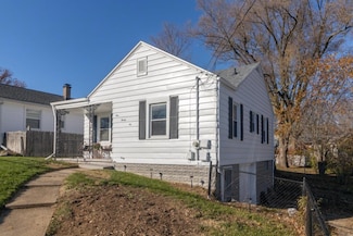 926 I Ave, New Castle, IN 47362