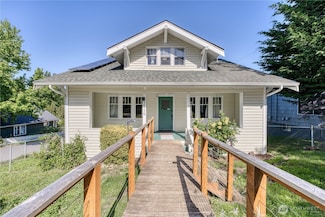 2150 N Callow Ave, Bremerton, WA 98312