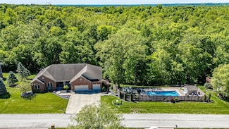 1815 Colorado Dr, Lawrenceburg, IN 47025