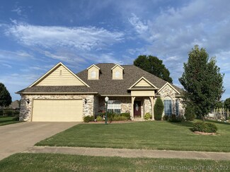 1205 S Mockingbird Ln, Skiatook, OK 74070