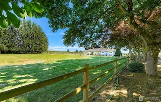 271 E Bartlett Rd, Lynden, WA 98264