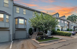 62 Maple St Unit C, Canton, MA 02021