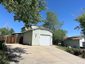 17477 E Temple Dr, Aurora, CO 80015