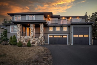 3334 NW Fairway Heights Dr, Bend, OR 97703