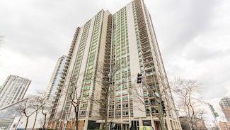 1255 N Sandburg Terrace Unit 1907E, Chicago, IL 60610