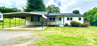 271 N Carolina 16, Taylorsville, NC 28681
