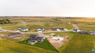 703 Turtle Creek Dr, Hartford, SD 57033