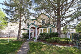 2036 Dow Ave, Merrick, NY 11566