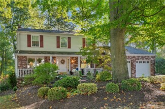 2523 Giant Oaks Dr, Pittsburgh, PA 15241
