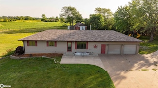 11759 Angle Rd, Ottumwa, IA 52501