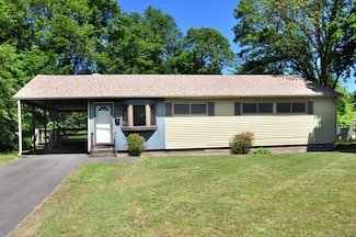 80 Green Manor Ave, Windsor, CT 06095