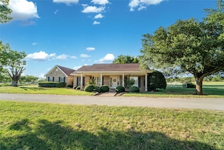 8 Northglen Rd, Breckenridge, TX 76424