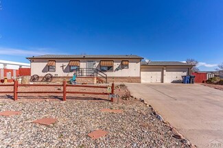 247 E Countryside Dr, Pueblo, CO 81007